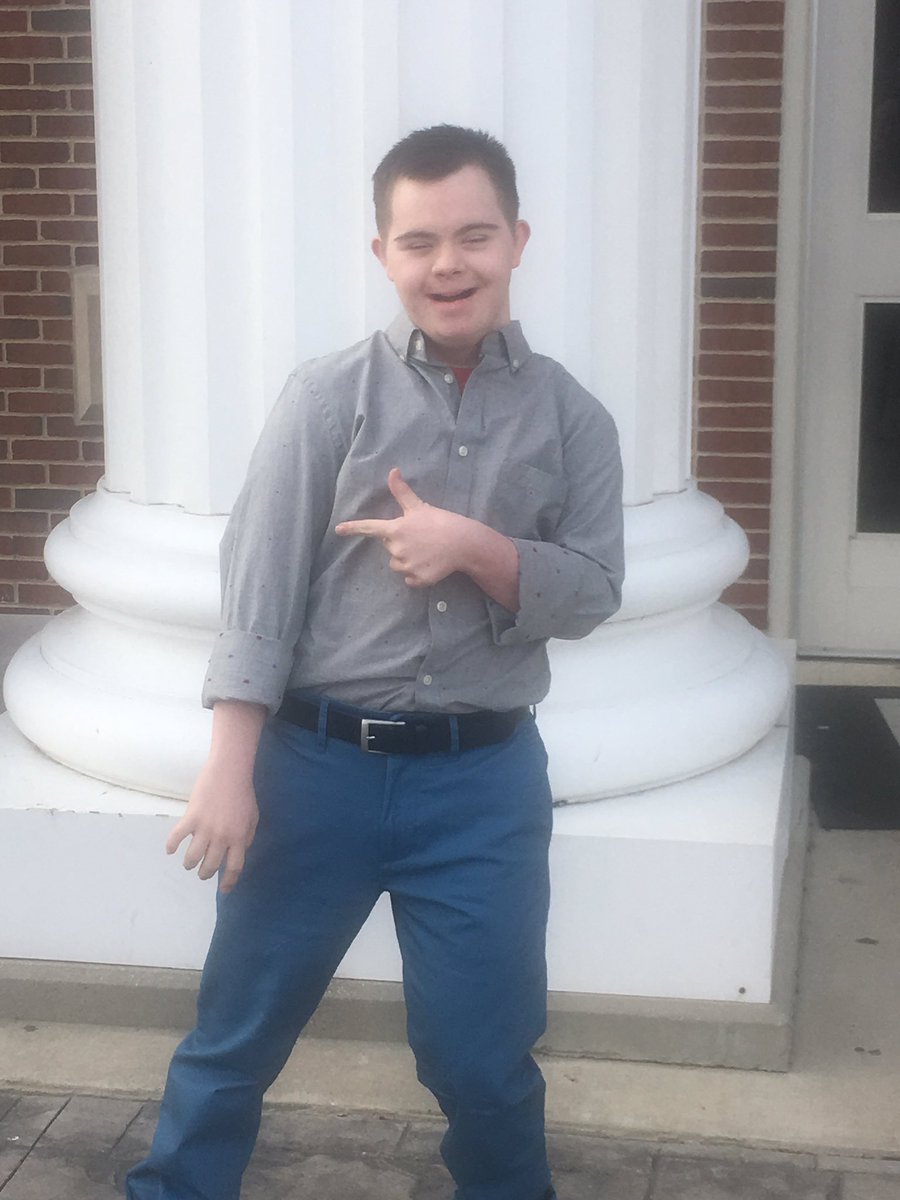 HendersonAthle1's tweet photo. Yes, Xa and Mackenzie are ready for tonight’s Best Buddies Ball.  @Hendystudents @WestChesterASD @hendybestbuds https://t.co/NntpLorBpF