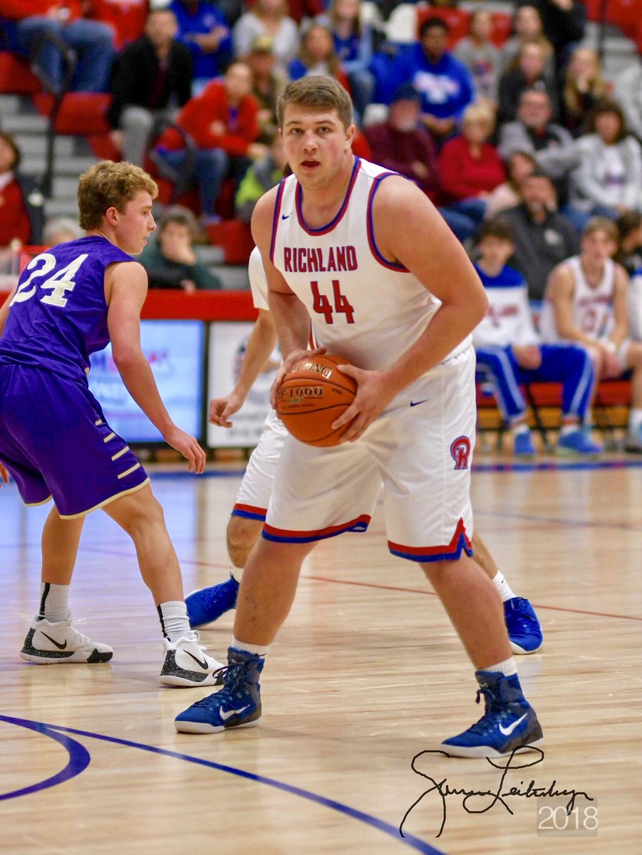 Richland Basketball tweet media
