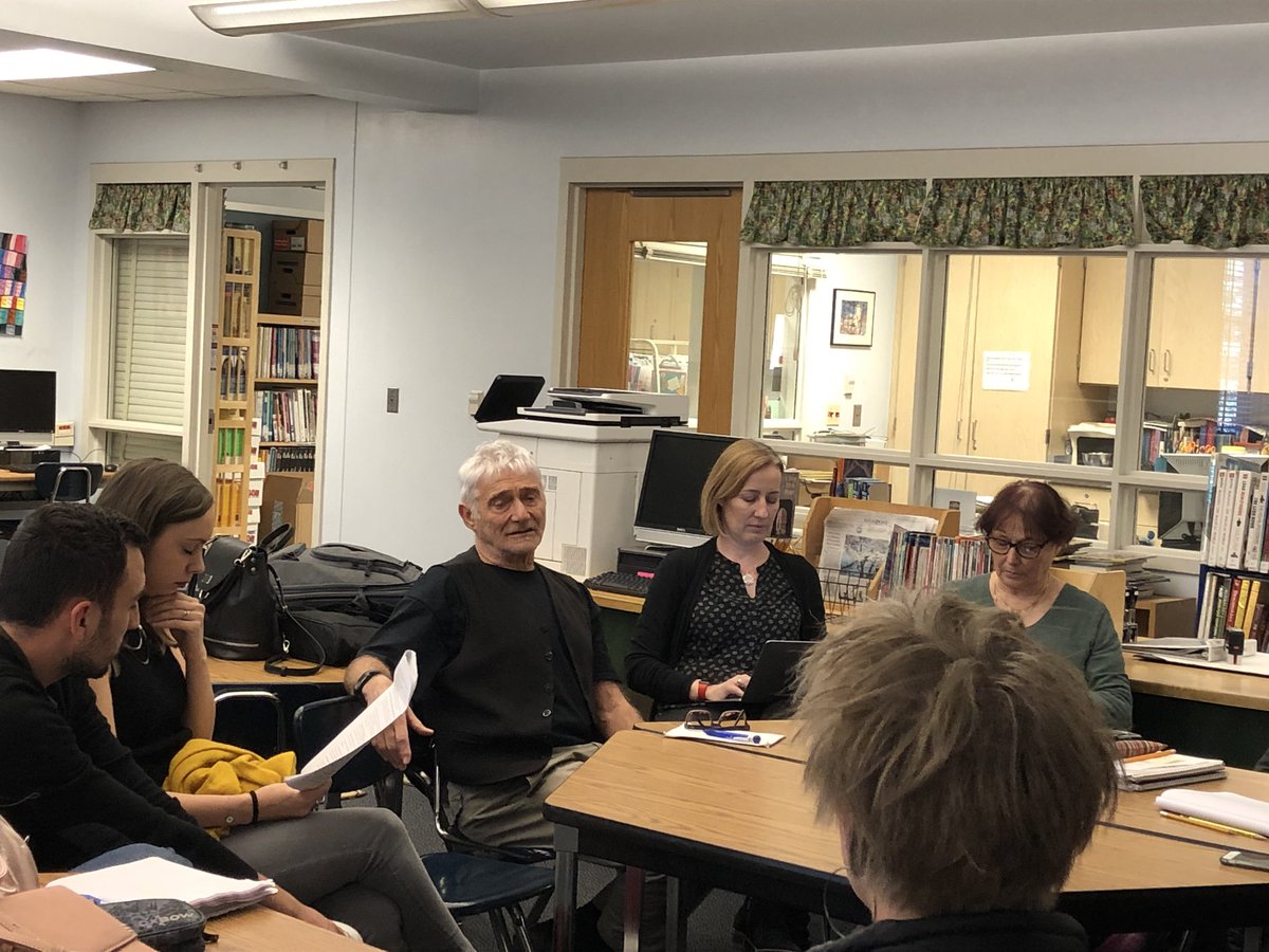 NellieJThompson's tweet photo. Syllabic method, compréhensible input, best practices in an immersion classroom were amongst the many discussions we had with our visiting interns. Such an empowering meeting. im so proud to be apart of this team and immersion family!!#frenchimmersion https://t.co/ZIGU6AQW4X
