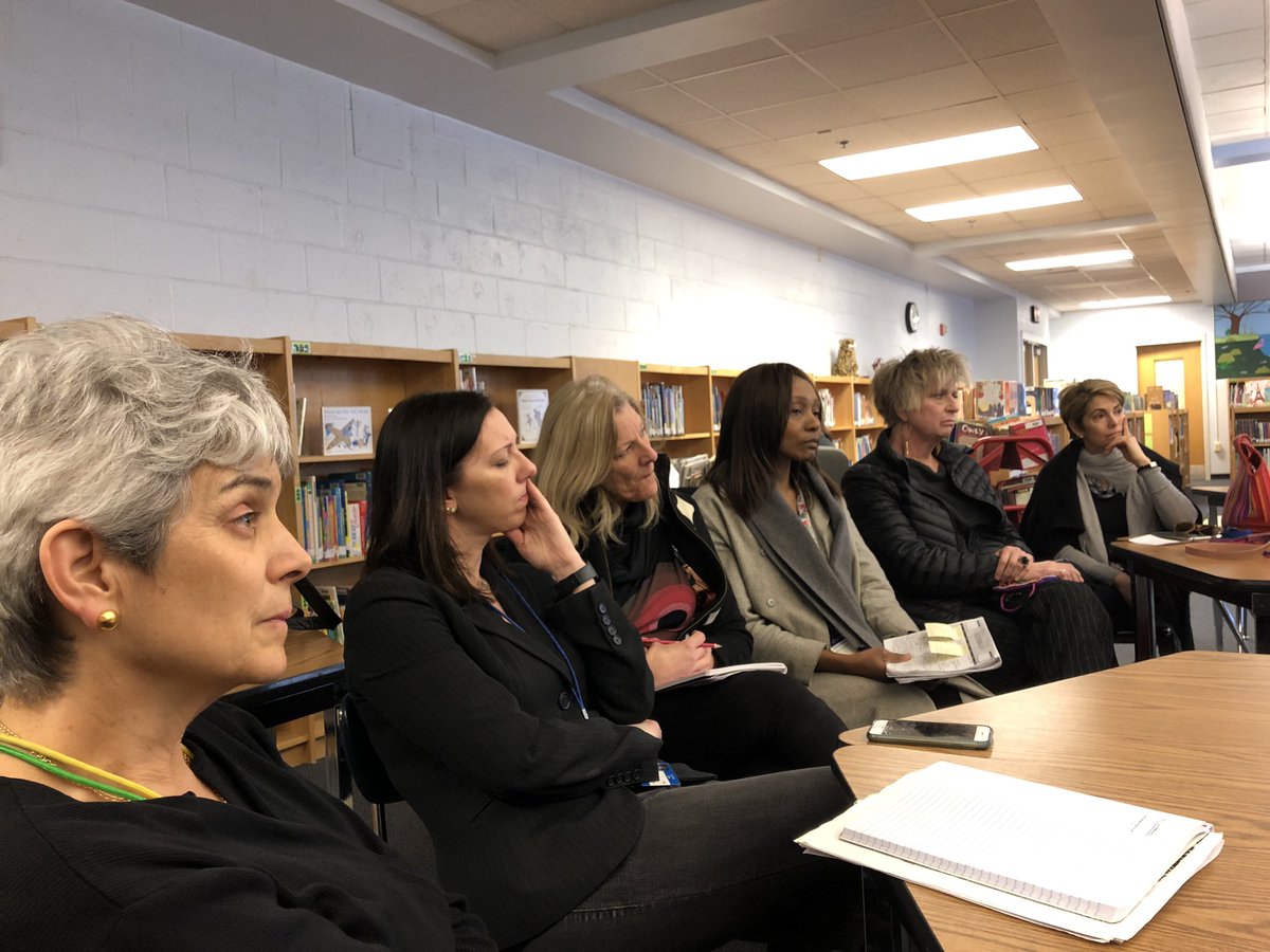 NellieJThompson's tweet photo. Syllabic method, compréhensible input, best practices in an immersion classroom were amongst the many discussions we had with our visiting interns. Such an empowering meeting. im so proud to be apart of this team and immersion family!!#frenchimmersion https://t.co/ZIGU6AQW4X