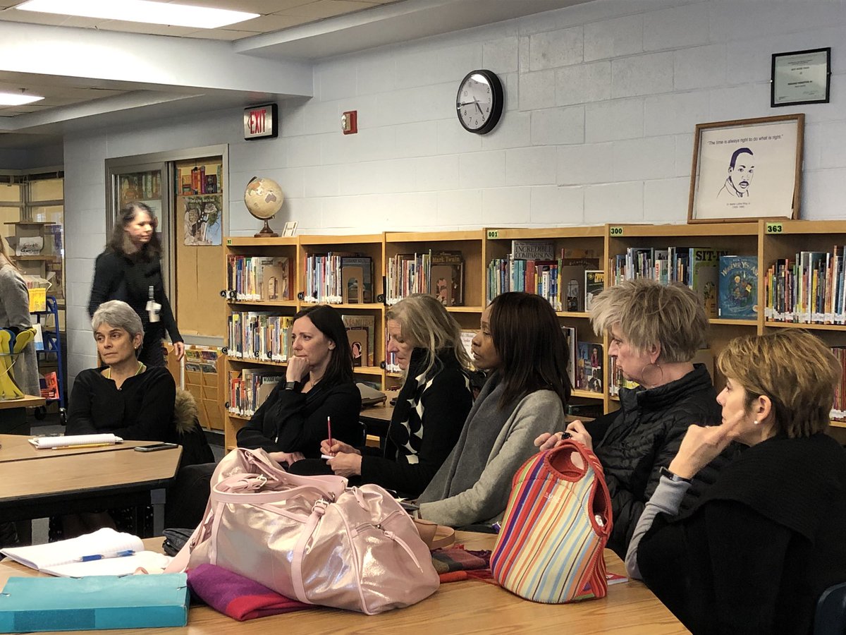 NellieJThompson's tweet photo. Syllabic method, compréhensible input, best practices in an immersion classroom were amongst the many discussions we had with our visiting interns. Such an empowering meeting. im so proud to be apart of this team and immersion family!!#frenchimmersion https://t.co/ZIGU6AQW4X