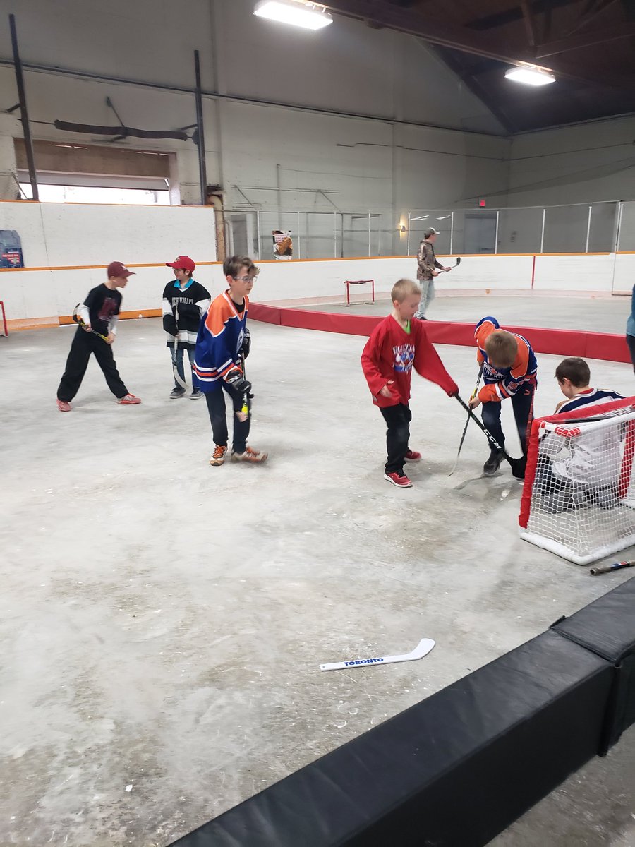 divweddings's tweet photo. Playing ball hockey while their parent vote. This is where our ice is suppose to be. Please vote for #richvalleyarena in the #KraftHockeyville contest. https://t.co/qi7xiAfZow vote for Rich Valley help us get our rink back https://t.co/wZ6iVgbqZ7