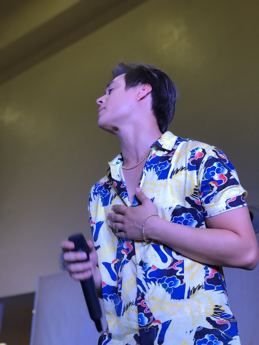 kinginquenito's tweet photo. happy happy birthday, @itsenriquegil!! 🥳 https://t.co/xfBZHHKbBE