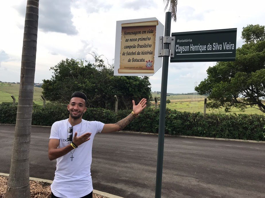 vitortonetto98's tweet image. Sempre que penso em desistir lembro que o Clayson tem uma rua com o nome dele