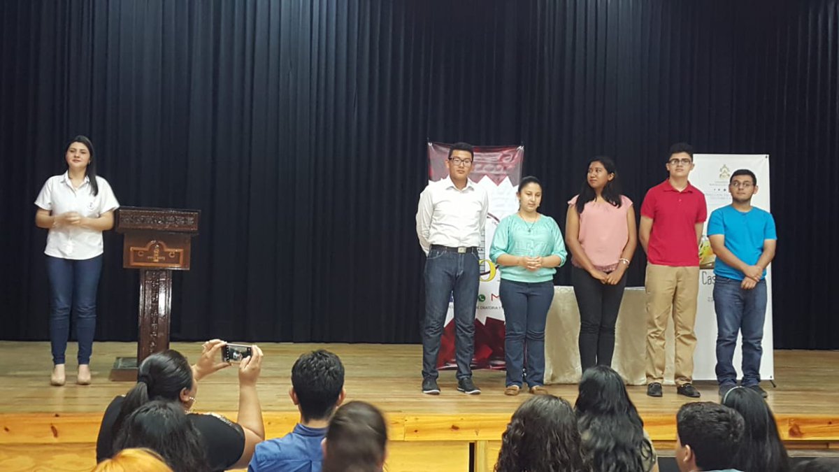 cjolhn's tweet photo. Orgullosos de graduar a 25 estudiantes en la ciudad de El Progreso por tomar el:
Curso especializado en Oratoria y Líderazgo.
Gracias a Casa dea Cultura y la Lic. Silvia Zavala por el apoyo al crecimiento de estos jóvenes.
#SomosCJOL
#FormandoFormadores
#InspirandoLideres https://t.co/DTh80WbCiJ