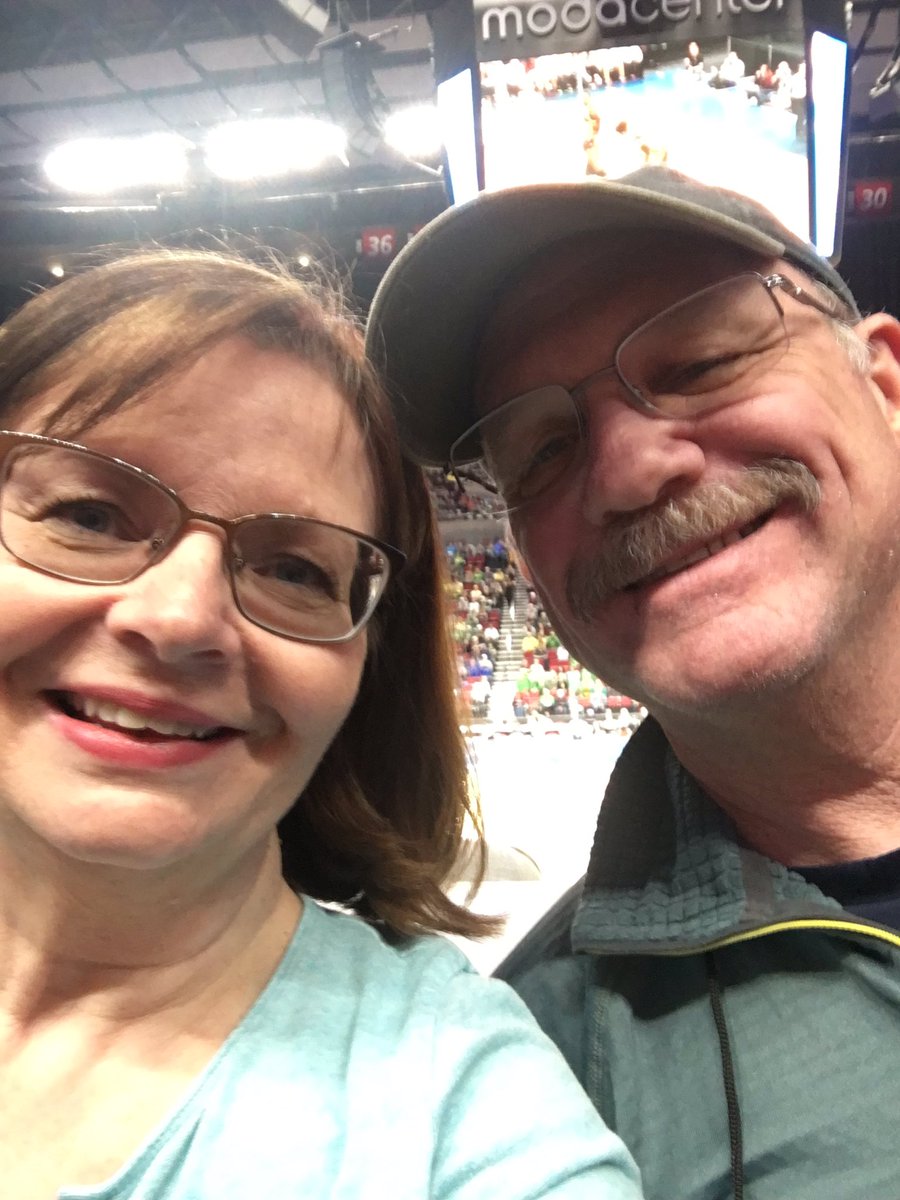 bjk1955's tweet photo. #ncaaW GO DUCKS!! https://t.co/rntqdfYFnI