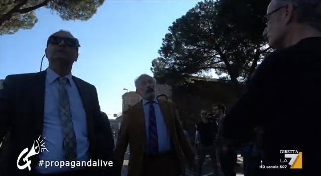 welikeduel's tweet photo. - "Ebreo!"
- "Certo che sono ebreo!" (Gad Lerner)

#propagandalive https://t.co/u7dFgxqiOP