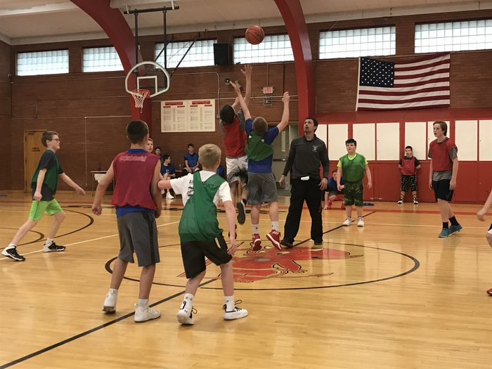 WMSGlendive's tweet photo. 6th grade boys basketball scrimmage for the last practice of the year. GO DEMONS!!!
#WMSDEMONS https://t.co/o6P2XA2myw