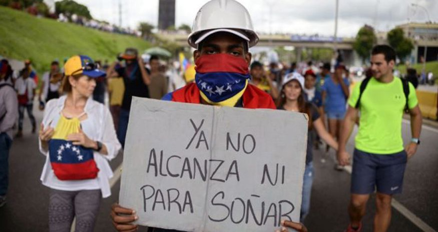Vnzlalibresera's tweet photo. -No tengo miedo de un ejército de leones dirigido por una oveja. Tengo miedo de un ejército de ovejas dirigido por un león. #LibertadCalleYAccion https://t.co/xFum3XJgap