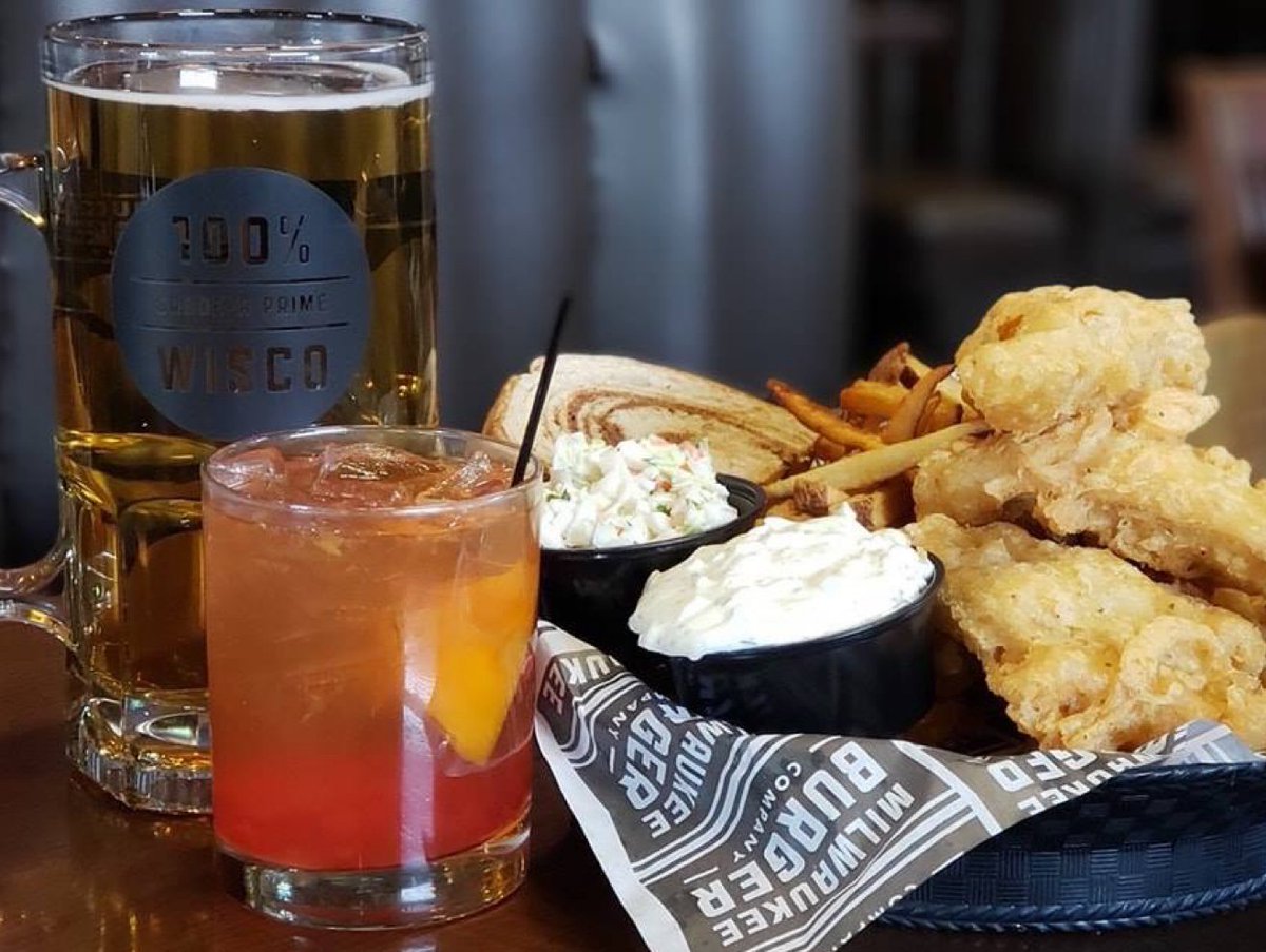 MilwaukeeBurger's tweet photo. It’s Fish Fry Friday! Check with your local Milwaukee Burger location for details! #milwaukeeburger #sconniestyle #fishfry #wilife #wisconsin #wisconsinwayoflife #wiscostyle #fish https://t.co/RWlTkVQOts