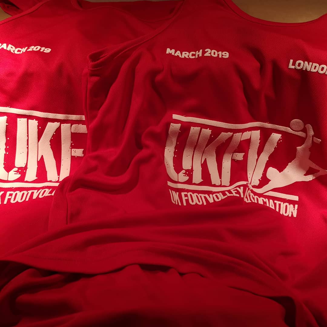 UKFootvolley1's tweet photo. 10 teams tomorrow for the 1st 2019 UKFV Tournament in London Bridge. Good luck everyone. #footvolley #futevolei @Wight_Wave @Oceanfest @footvolleyeuro @felipe_lira4 @Matt_W_89 @DougBoladao @AFK_Events @MrLukeKerr https://t.co/3O0UXIm1jY