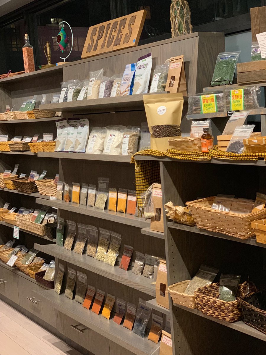 Listen, Junk King is scheduled to swing by Saturday afternoon to pick up these shelves. If you want them, they are yours, FREE. I’d hate to see them go to waste. They are super high quality, sturdy and heavy so bring a truck and a couple of people to lift before 2pm Saturday!