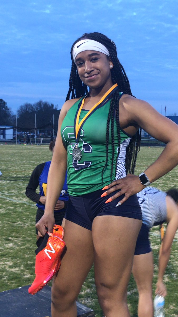 sc_track's tweet photo. Another medal for St. Charles. @lanidream with the silver in the 400m. 58.77 is a new school record! #greenteam https://t.co/wLvsIQzw90