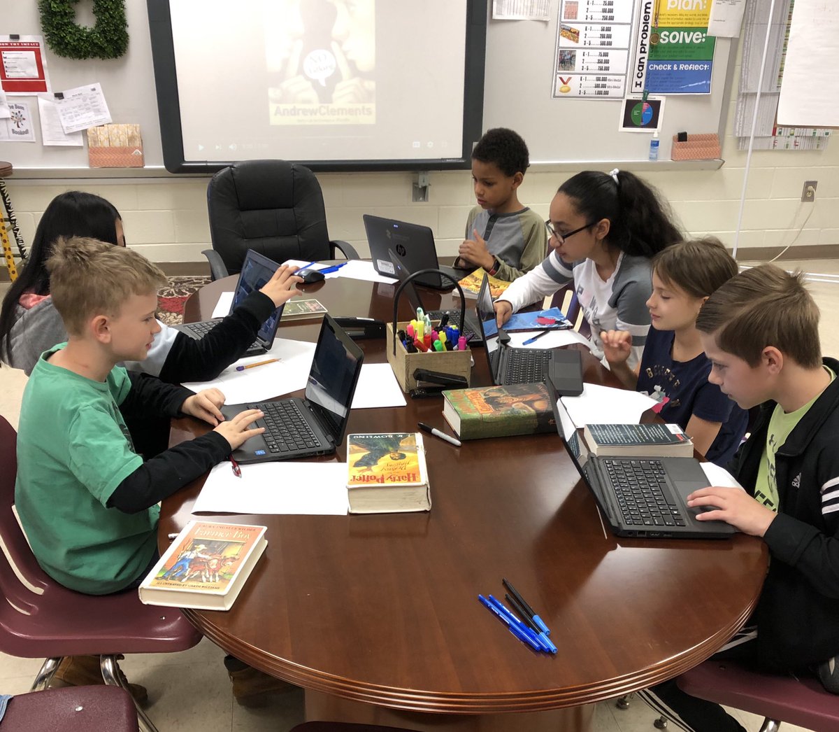pamela_estesMES's tweet photo. Enjoyed sharing Adobe Spark with these awesome 3-5 grade scholars this week! They are learning how to make a book trailer for a favorite book they have read this year. Amazing collaborative opportunity for these kiddos!  @CarmelColts @l5patti #CCSDfam #AdobeSpark #CCSDkidsread https://t.co/RdCwCsXWfP
