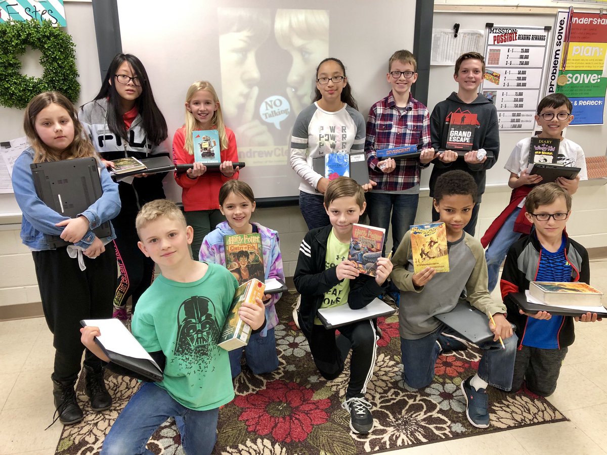 pamela_estesMES's tweet photo. Enjoyed sharing Adobe Spark with these awesome 3-5 grade scholars this week! They are learning how to make a book trailer for a favorite book they have read this year. Amazing collaborative opportunity for these kiddos!  @CarmelColts @l5patti #CCSDfam #AdobeSpark #CCSDkidsread https://t.co/RdCwCsXWfP