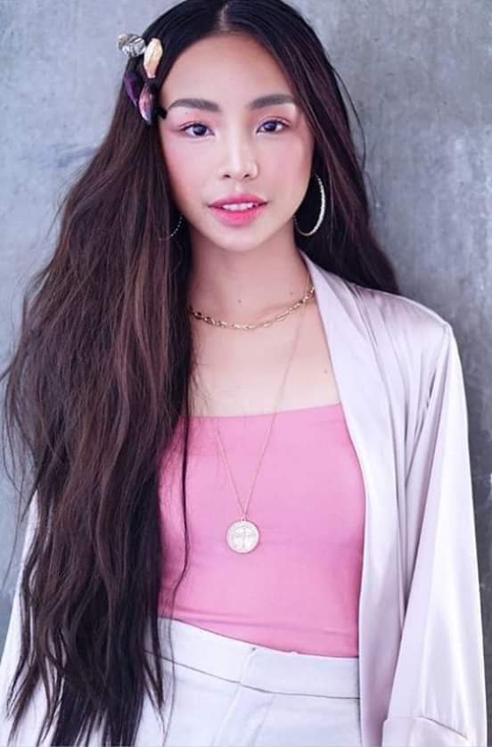 VinzGwapoo's tweet photo. Shout out sa lahat ng follower's ko dha oi PRA sa mahalko na si @maymayentrata07 ayaw kog labyi intawn ninyo Kay labayon lge tamo og garapon ron hapit pod mo og rt ,reply,Rq bi jusko anemels DLI man kahibaw mo hapit.bwaah

#MMKBusilakNaKorona 
Maymay MMKniJudith https://t.co/zYXnJZZTCa
