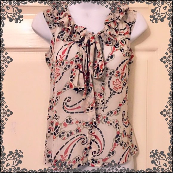 _ohhAshley's tweet photo. So good I had to share! Check out all the items I'm loving on @Poshmarkapp from @KitYarrish #poshmark #fashion #style #shopmycloset #bananarepublic #anthropologie #pinkbee: https://t.co/pjxFrcPnRl https://t.co/gWywriPALb