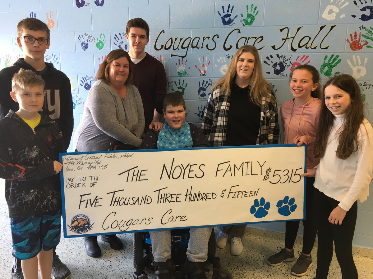 lorihickson's tweet photo. So incredibly fortunate to be apart of such a humbling experience! Our little country school came  together and surpassed our goal of $4000 to purchase  a lift for one of our families with a child with physical needs! The family was overwhelmed with our presentation!   ❤️ https://t.co/akaUdhKYJG