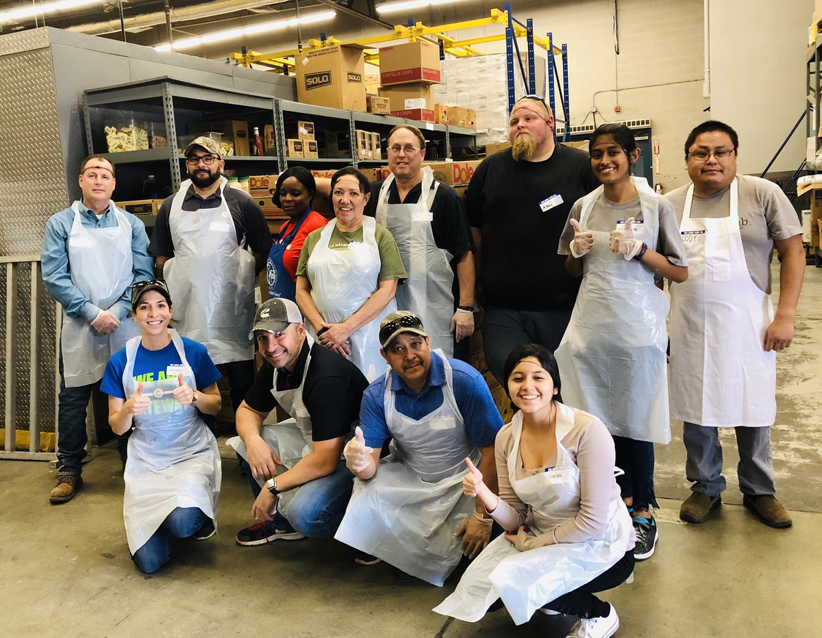 PowerMathCamp's tweet photo. A great way to wrap up the week...the #GateWayMathClub got to #volunteer with folks from @Cummins to make pizzas and prep food at @SVdP! Always enjoyable to help out and work as a team. https://t.co/3vPaAsaZFg