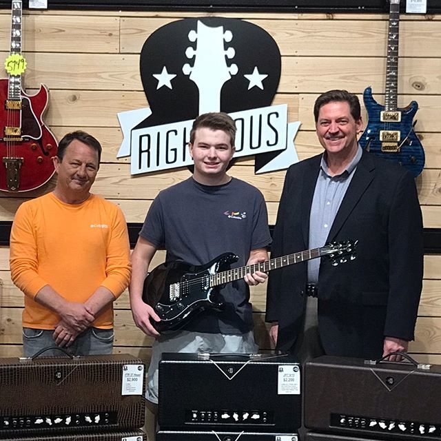 Righteous Guitars tweet media