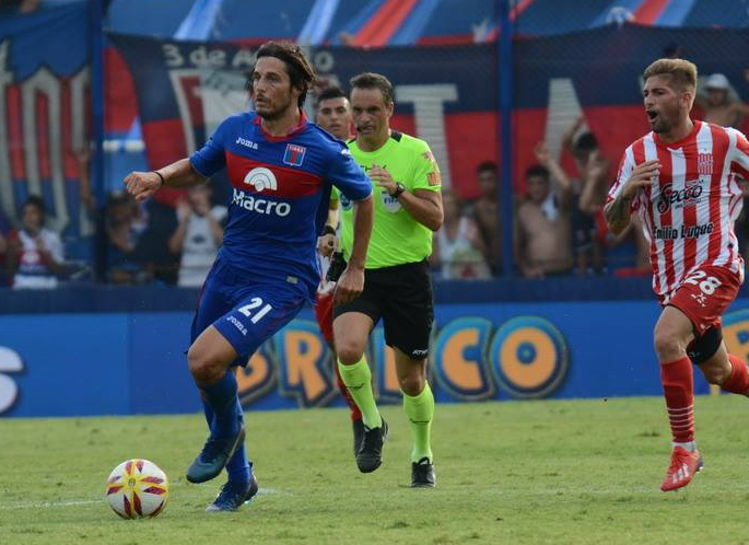 psmblogspot's tweet photo. #Tigre: Confirmada la presencia de Sebastián Prediger el día Domingo, ya recuperado de su lesión. También vuelve a concentrar Diego "Cachete" Morales luego de un partido de ausencia. #VamosMatador https://t.co/yryE5YsKvP
