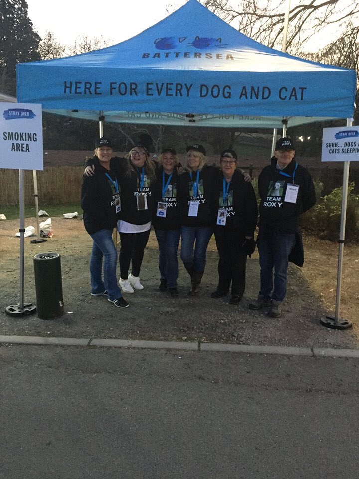 willowendbsl's tweet photo. @Battersea_ #StrayOver Team Roxy are bedding down for the night raising funds for Battersea πΎπ https://t.co/3M3hA1QfGT