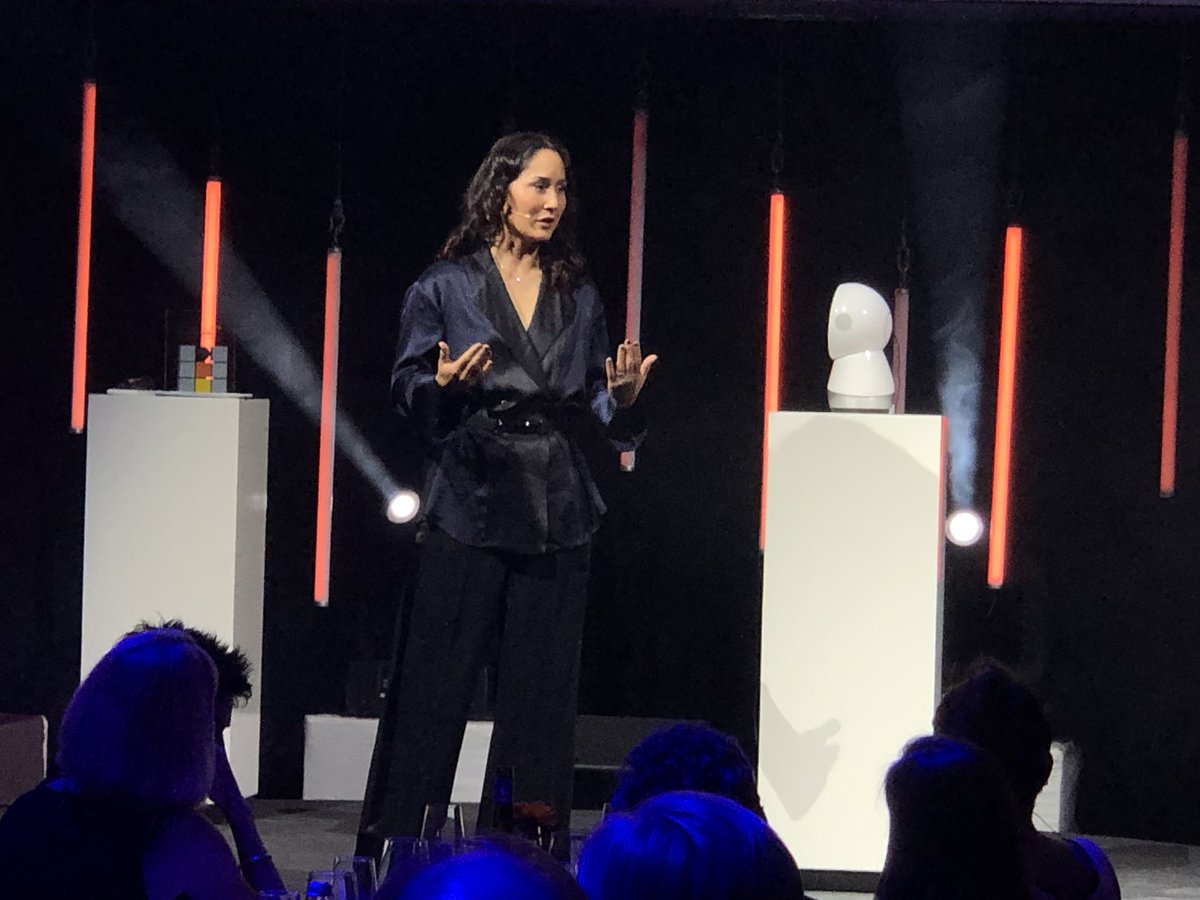 schellong's tweet photo. Great time at #dip19 with @leasteinacker @dunjahayali @mmeckel and many more - thank you all for a great an inspiring night https://t.co/1KgVIbVBGq