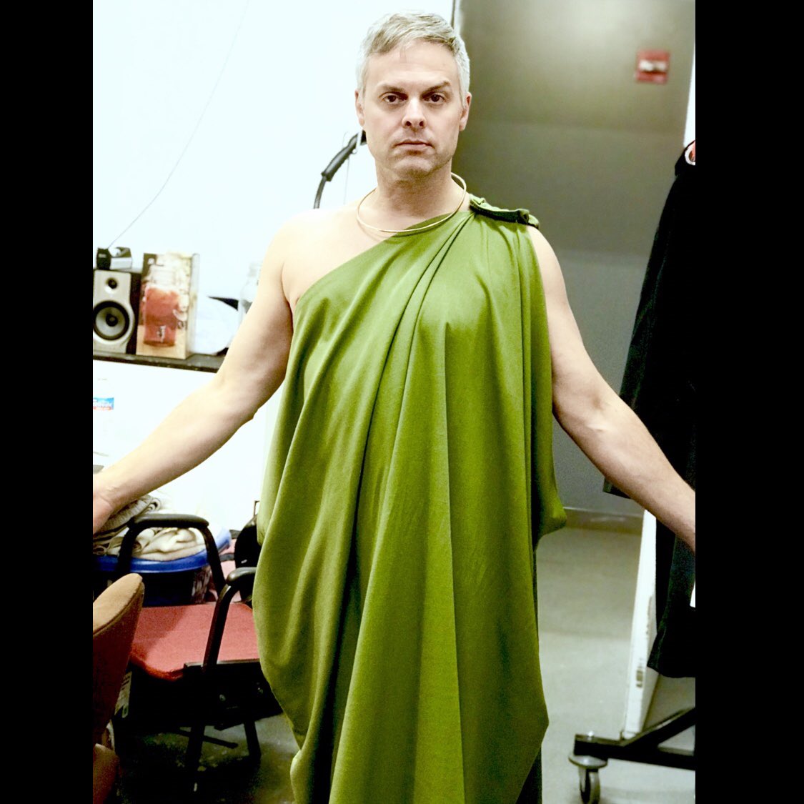 genedante's tweet photo. Unbelted, it suddenly becomes a gown for an award show.
We’re DTW (down to the wire)! Only tonight & tomorrow left for @FE_theatre #NotMedea
Don’t miss it. https://t.co/WUASUfdmm2