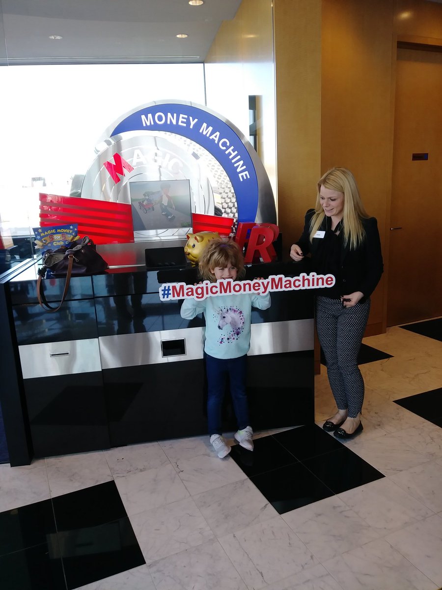 HugWraps's tweet image. My little girl opened her 1st savings account in Lumberton and ❤ the #MagicMoneyMachine!