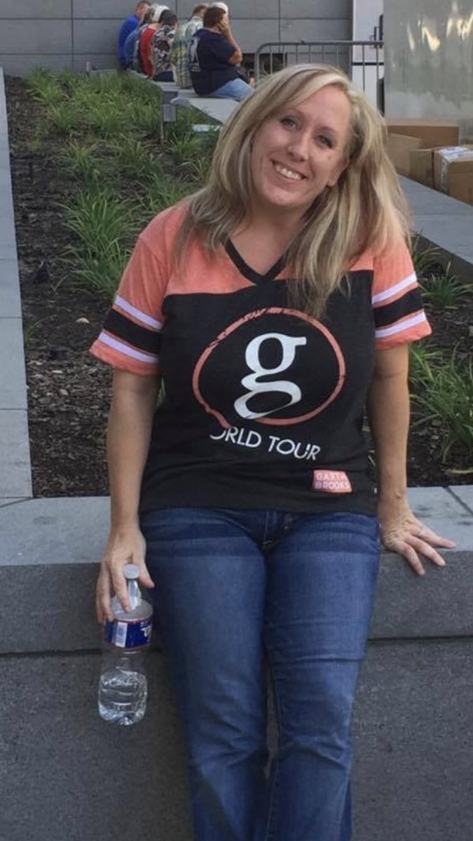 GBbeliever4life's tweet photo. #FlashbackFriday waiting to see @garthbrooks #GarthInDallas
I can not wait for g to be back in Texas!!!!!π€ͺπ€ͺπ€ͺ https://t.co/6SRzTdl64v