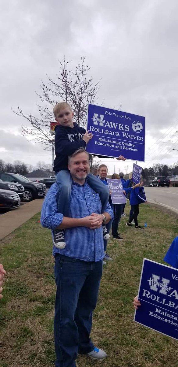 HawksRollback's tweet photo. Paint the Town BLUE!
#hawksrollback 
#VoteYesforKids https://t.co/XEvEpdNyqX