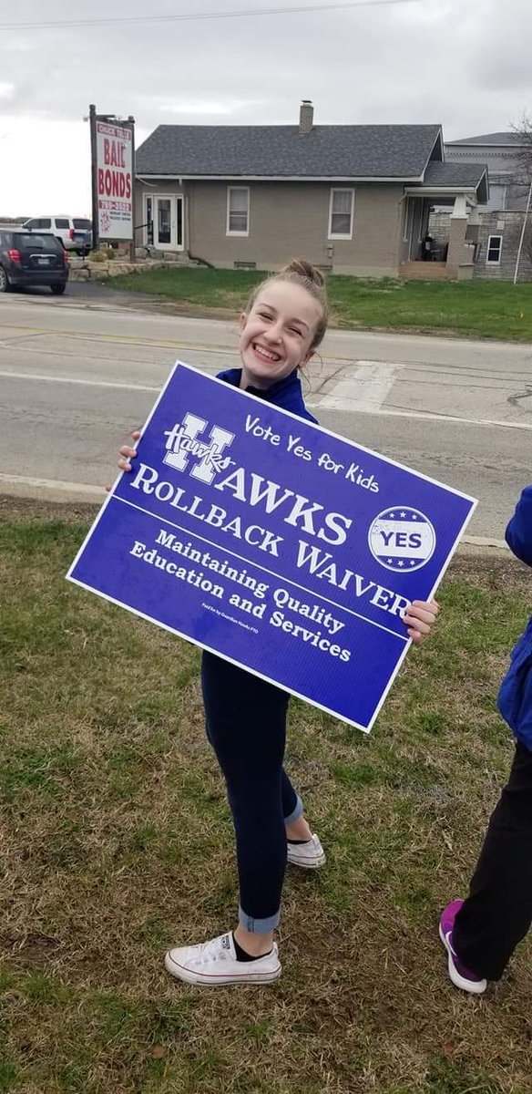 HawksRollback's tweet photo. Paint the Town BLUE!
#hawksrollback 
#VoteYesforKids https://t.co/XEvEpdNyqX