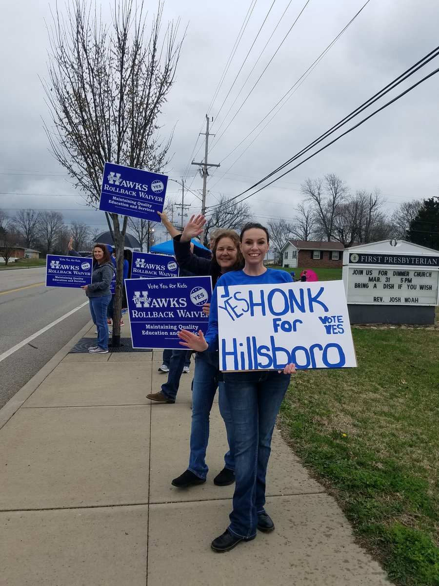 HawksRollback's tweet photo. Paint the Town BLUE!
#VoteYesforKids 
#hawksrollback https://t.co/TY6PrDRqtt
