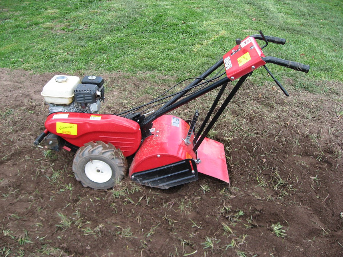 Pennie6226's tweet photo. The Tillers  #LandscapeBandsOrSongs https://t.co/WT3b8juhbM
