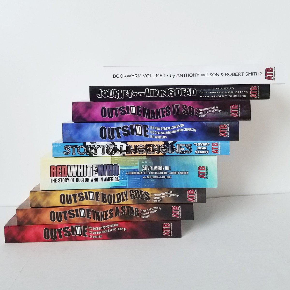 ATBPublishing's tweet photo. CONVENTION SALE! Discounts on all our books, free US shipping on orders over $10. π https://t.co/XYlRLpRvu6 π You can support #ReGenerationWho artists and vendors who are now set up with virtual "tables" here: https://t.co/MUtRnQfOsF π Lots of great #DoctorWho items! https://t.co/Ts07pZQoRh