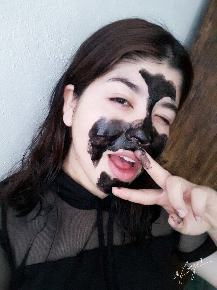 DG_KM7's tweet photo. 2do intento! 😛

#Mascarillanegra #goyatime #beauty https://t.co/sWntPjfMnm