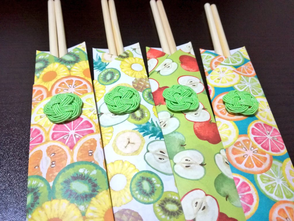 Nick27636696's tweet photo. #ハンドメイド好きさんとつながりたい #かわいい箸袋 
#手作り作品 #水引 
パーティー用はし袋
日常使いでもCute
Make your dinning looks more colorful and fun with them https://t.co/xu7Q8ESrUM