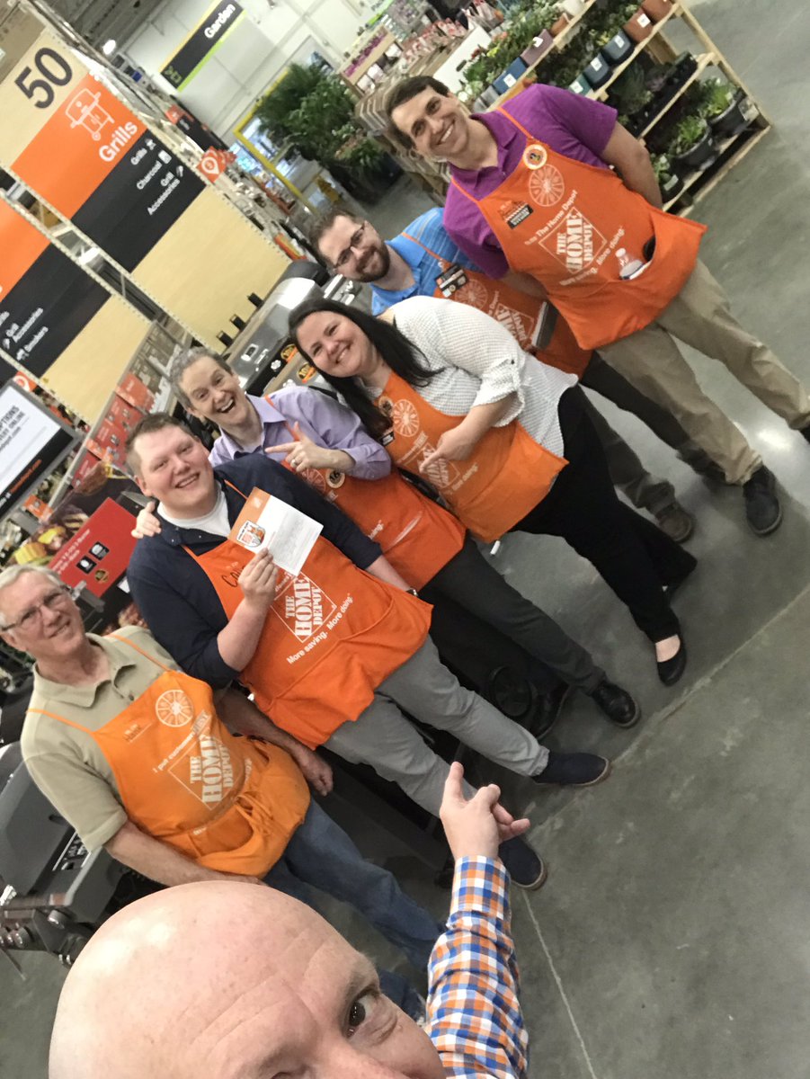 thdjerryjames's tweet photo. Collin and the Mountain Home Team showed out today! Great D28 Gold Cup Walk and associate engagement. They are ready for spring! Awesome job! @Fuerstenberg15 @bsw224 @KPhillips217 @ballew_mark @mchisenhall0527 https://t.co/CqBIo0mi4Z