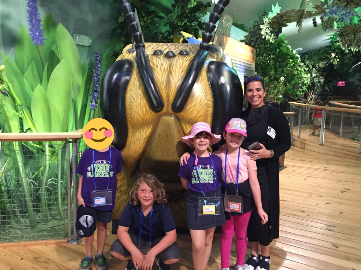 MrsBerlatsky's tweet photo. Learning how to “bee” aware of native and invasive species was so much fun today! #VikingVoyage19 #peacelovefirst https://t.co/IMDq2VL7kI