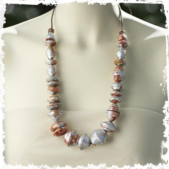 sswanstu's tweet image. #BeadedNecklace #RusticBoho Modern Paper Art Necklace Fall Winter Jewelry First Anniversary Gift for Wife, Avant Garde Chunky Rustic Beaded Necklace Long or Short

Get here goo.gl/hBDLXu