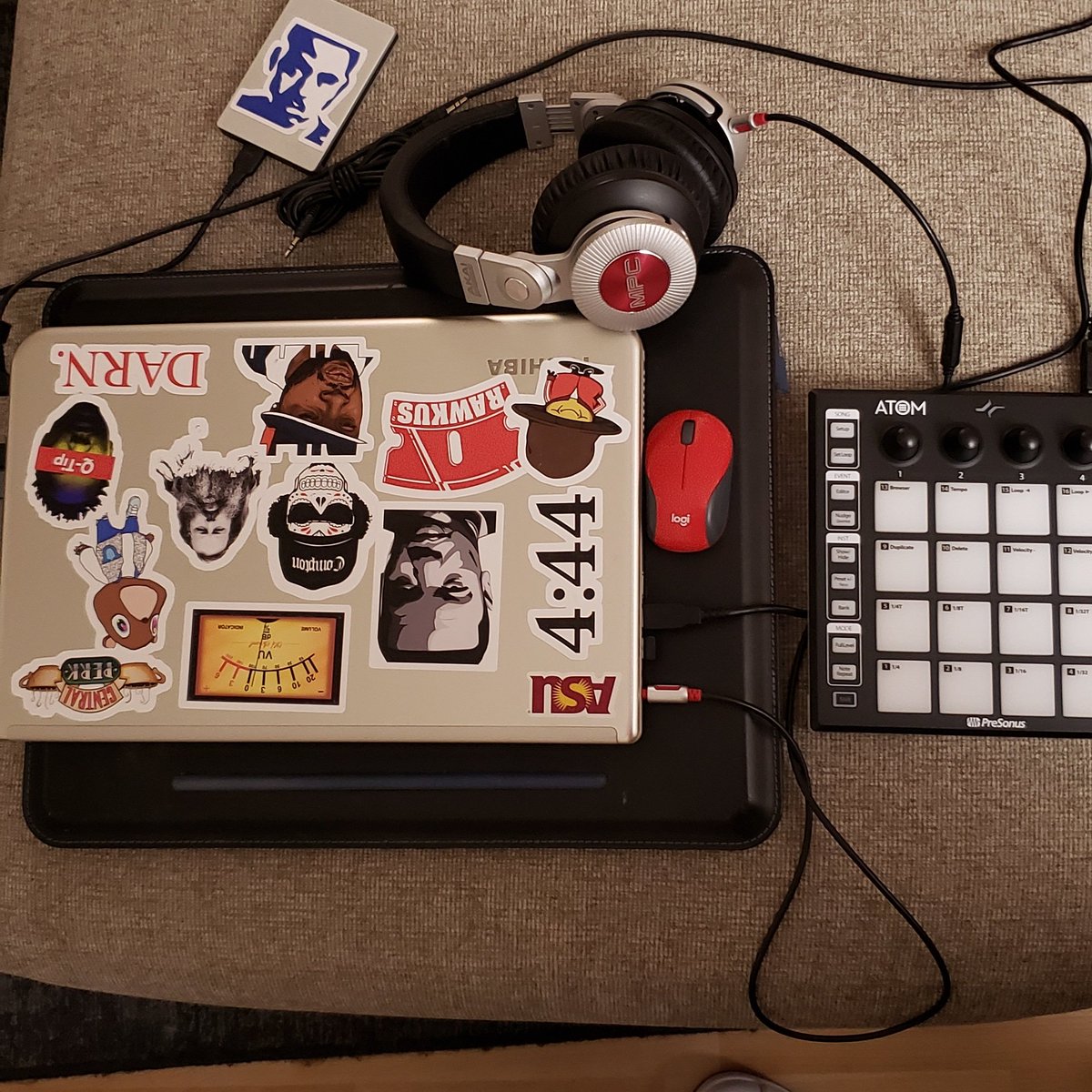 DUBIE619's tweet photo. Bout to get it in! #beatmaker #Hiphop #samplesandloops #BoomBapCerified #boombap #studioone4 #presonusatom #atom #mobileproducer https://t.co/75DFjYZQQS