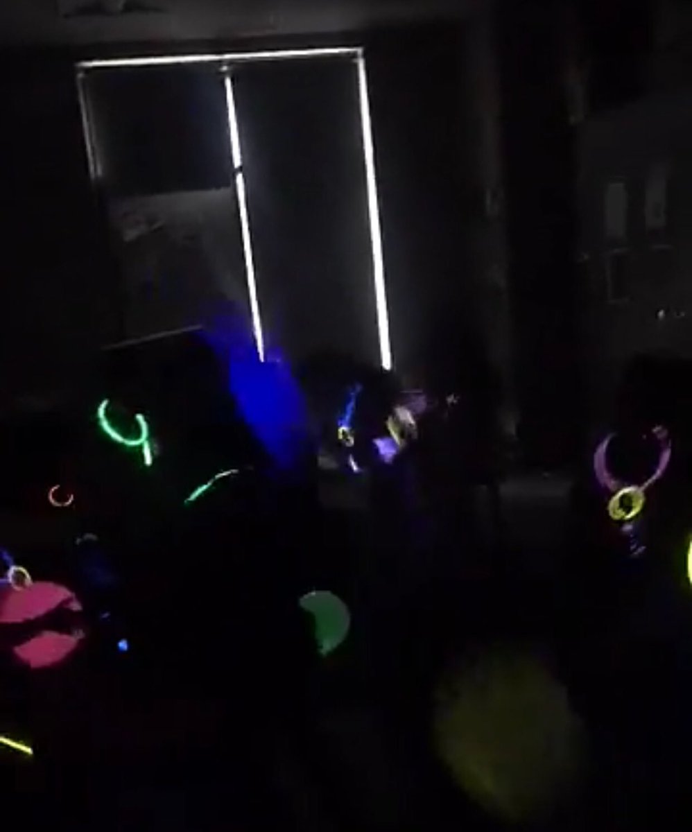 Glow in the dark party #Jardine501