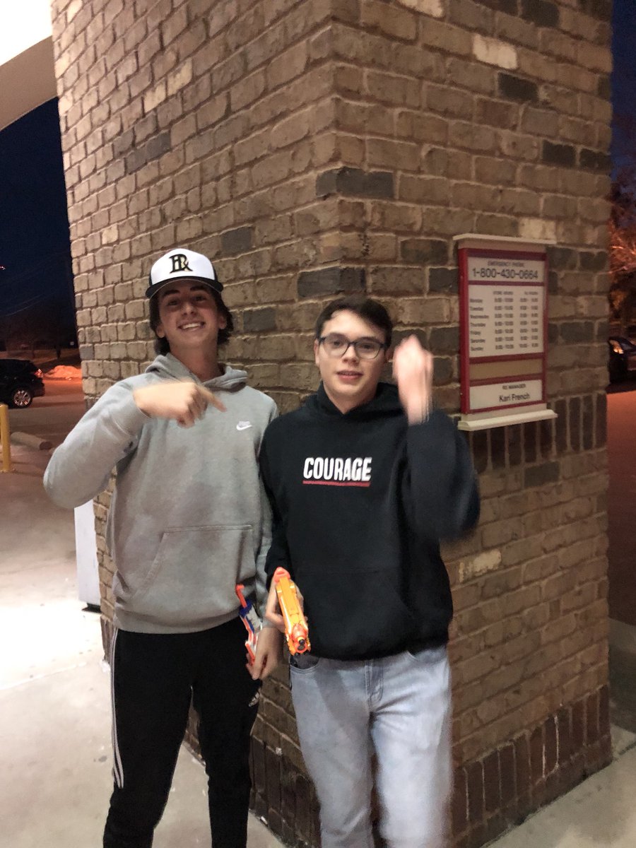 TheCraabs's tweet photo. Da babys first kill, spreadin craabs at a young age... so proud. That marks 6 @ERAssassins https://t.co/jkH9CPqs8R