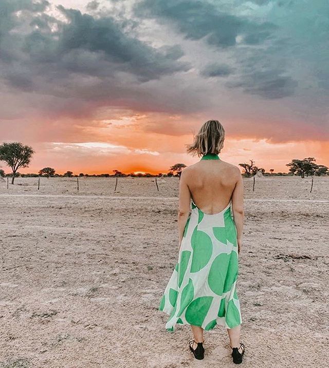 wellinsiders's tweet photo. What we imagine social media freedom to look like... 😍@wokeandwired has a new conscious social media course that she's telling us about on @wellinsiders today, and we're so on board. Her tips on how she used ancient energetic principles on social med… https://t.co/BEhgnM1CcK https://t.co/X0Zdi1lx9J