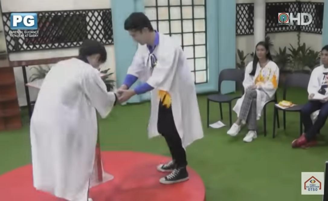 RiAhTwo's tweet photo. Fumiya:
Minsan Lang Ang Buhay Award
You're so cool guy. I'm staying here because you always help me, that's why yeah. Thank you so much.
#PBB8Gradu8tion https://t.co/JawQ9SnFeu