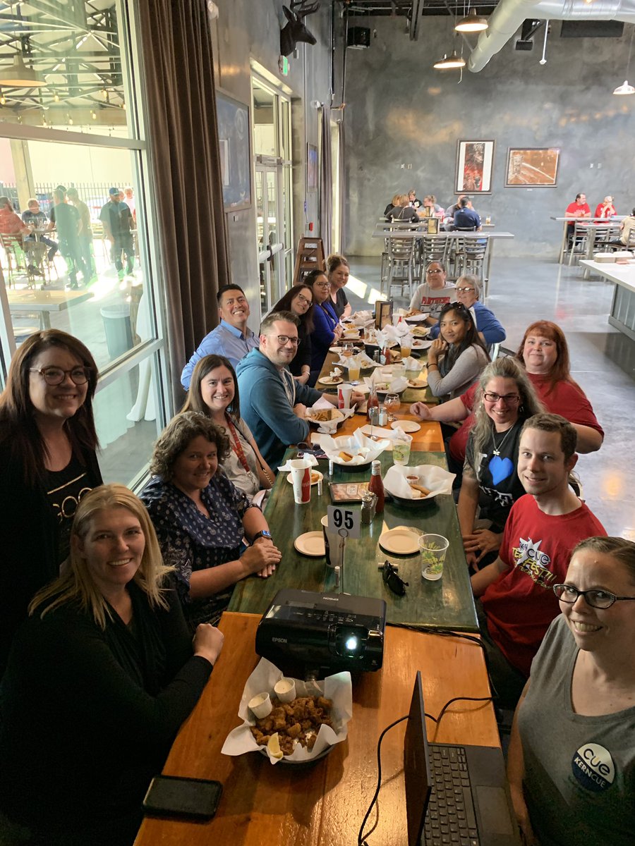 kerncue's tweet photo. Great conversations and fun at #CUEbrew by #KernCUE at #Lengthwise!  #WeAreCUE @creatingmagic33 @sneededtech @katwilson80 @CarrieSwidecki @KatieJMcNamara https://t.co/IwgYBmRWvp