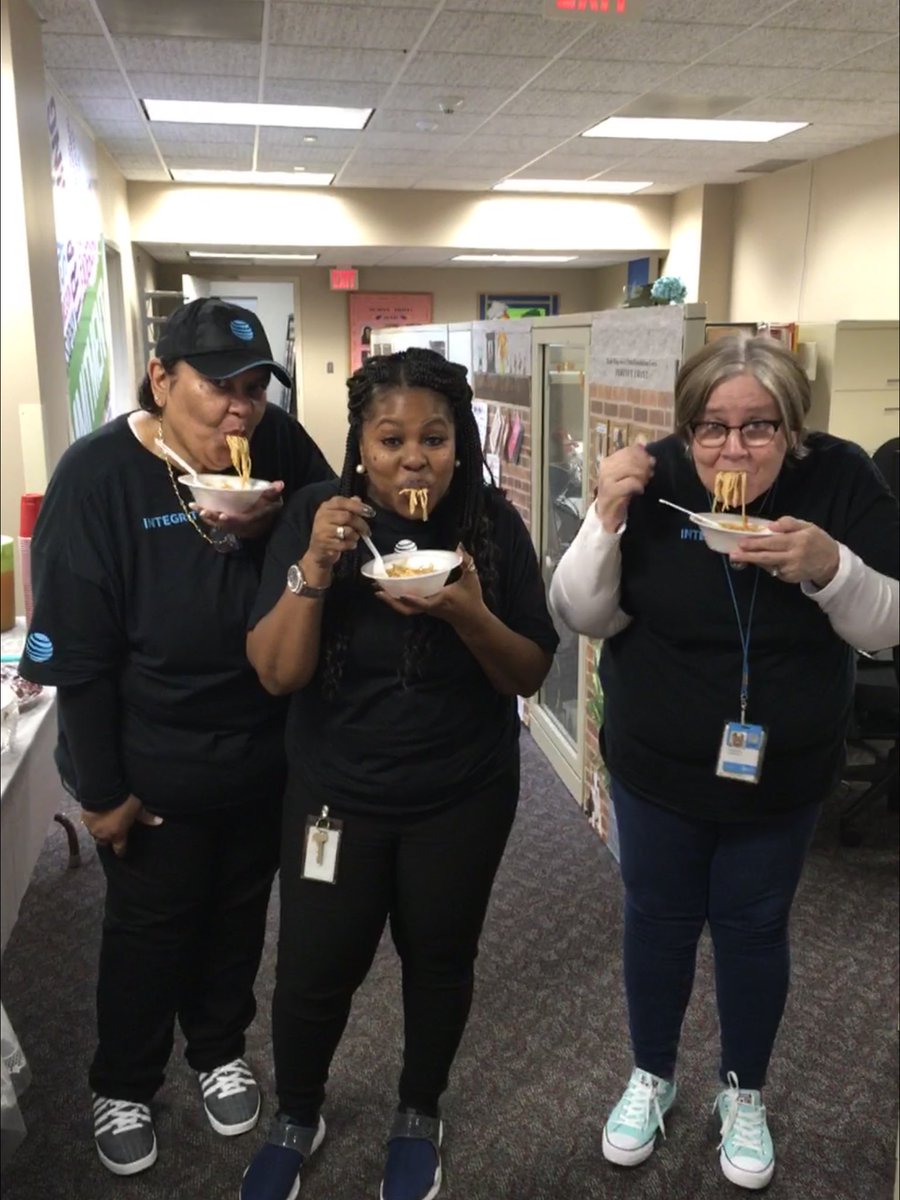 Simply_Me_1981's tweet photo. The best pasta salad around!
Funtimes with leadership!!
#TeamSpiritWeek #WeCouldNotResist https://t.co/byrQe0dP2L