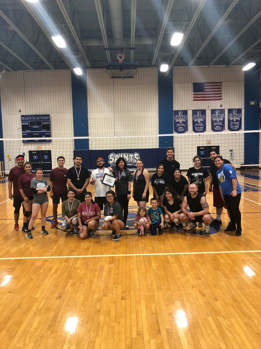 cjsociety1's tweet photo. A huge thanks to everyone who showed up and played at the First Annual CJS Volleyball Classic 🚓🏐 we hope y’all had fun!!!😊 #ollucrij #volleyballtournament https://t.co/xlCRceDzBW