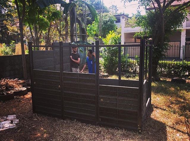 zeplaf's tweet photo. With 1 ton metric of plastic waste, we could convert it into 3 emergency shelters and the picture shown is the prototype we’re working on! If you want to support our cause, you could click on the link below and vote for our project: https://t.co/70ZHKxv3ph @wedogood_co 🌏🏡 https://t.co/sXRd0GCQVx