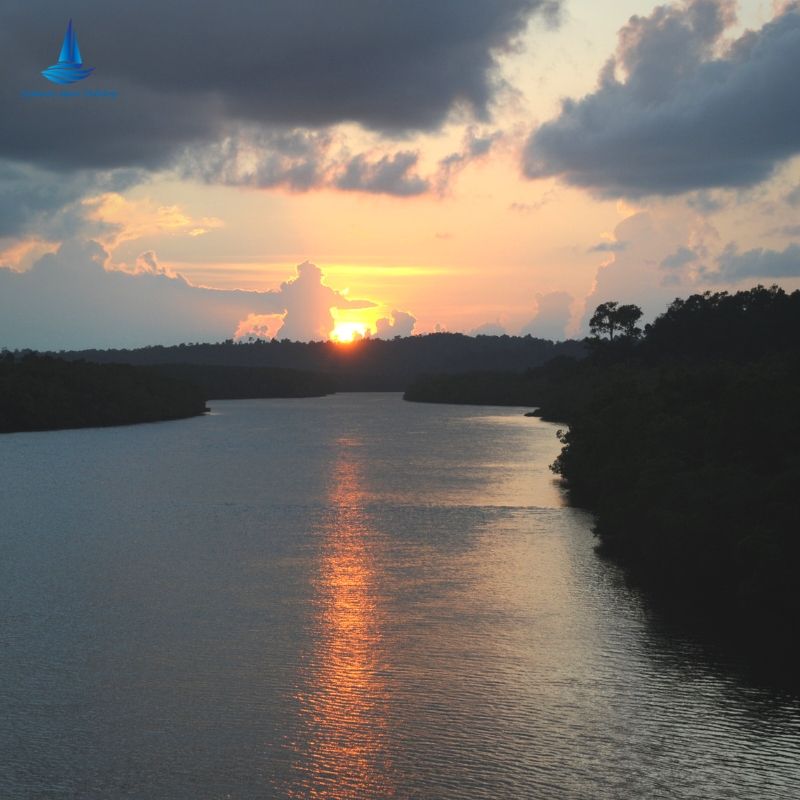 Andamanaqua's tweet photo. A letter from the sun to the sea. Be at #Mayabunder to catch the moment when the setting sun reflects on the #AustinCreek
#AndamanaquaHolidays #andamanandnicobar #islandholidays #adventure #explore #travel #MayabunderIsland #SunsetCreek #seashore #recluse #FreedomFromCity https://t.co/2upBvolwUJ